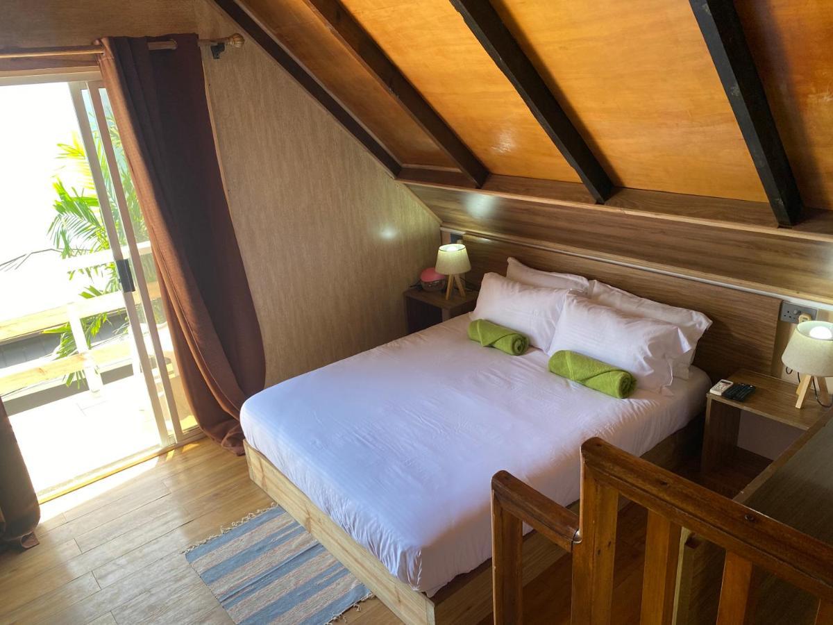 Mouggae Blues Villas Beau Vallon  Eksteriør bilde